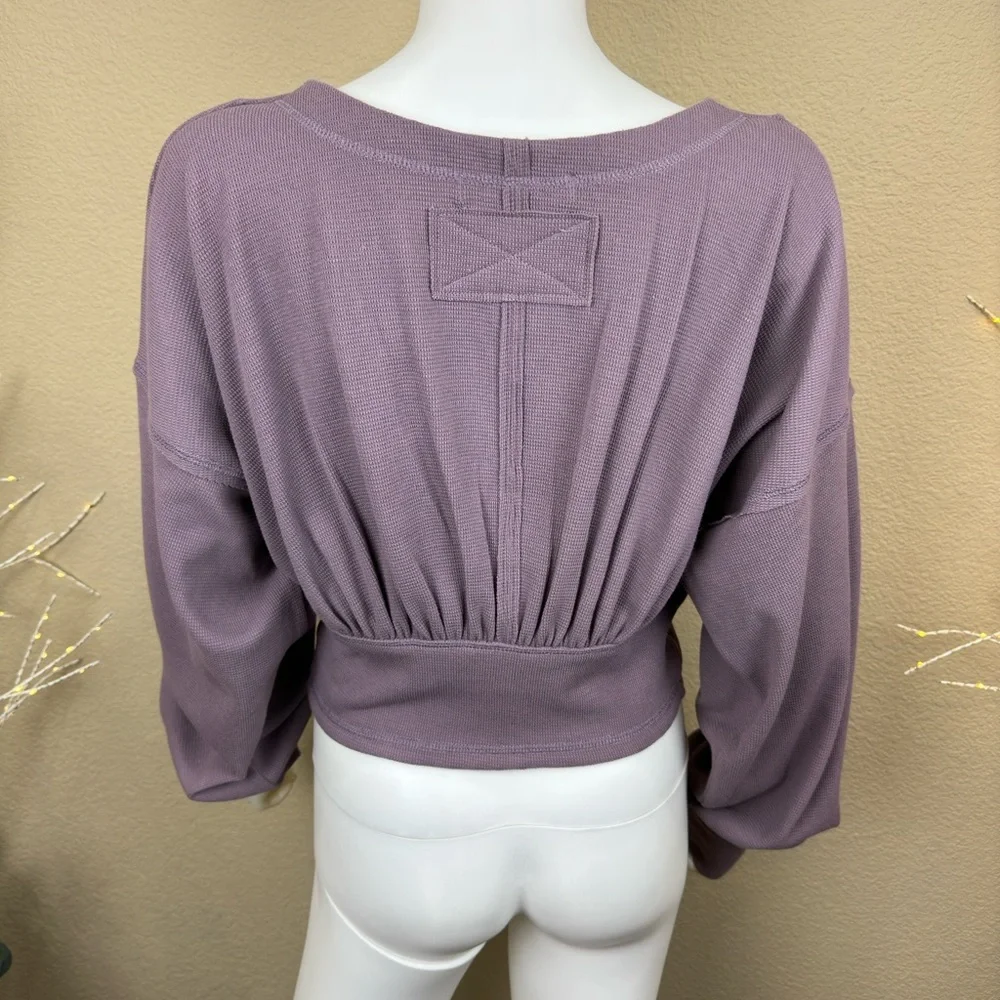 NWT $78 We The Free All Nighter Long Sleeve Surplus Crop Top Free People - Picture 6 of 15